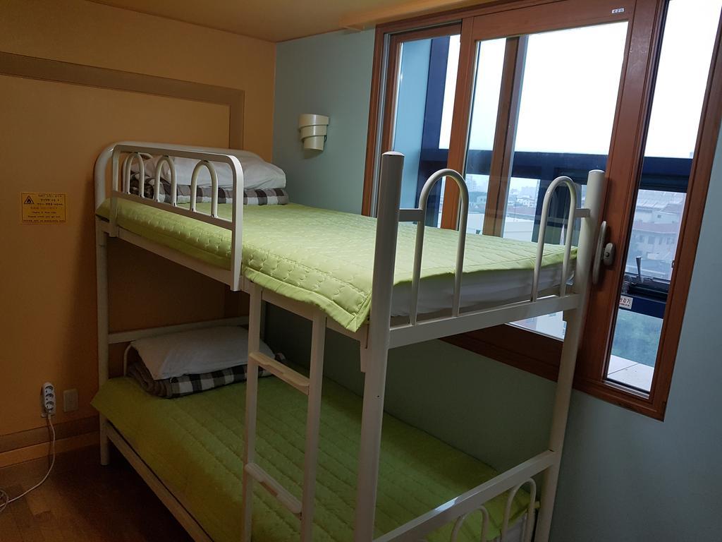 Hostel Lyndon Jeju Habitación foto