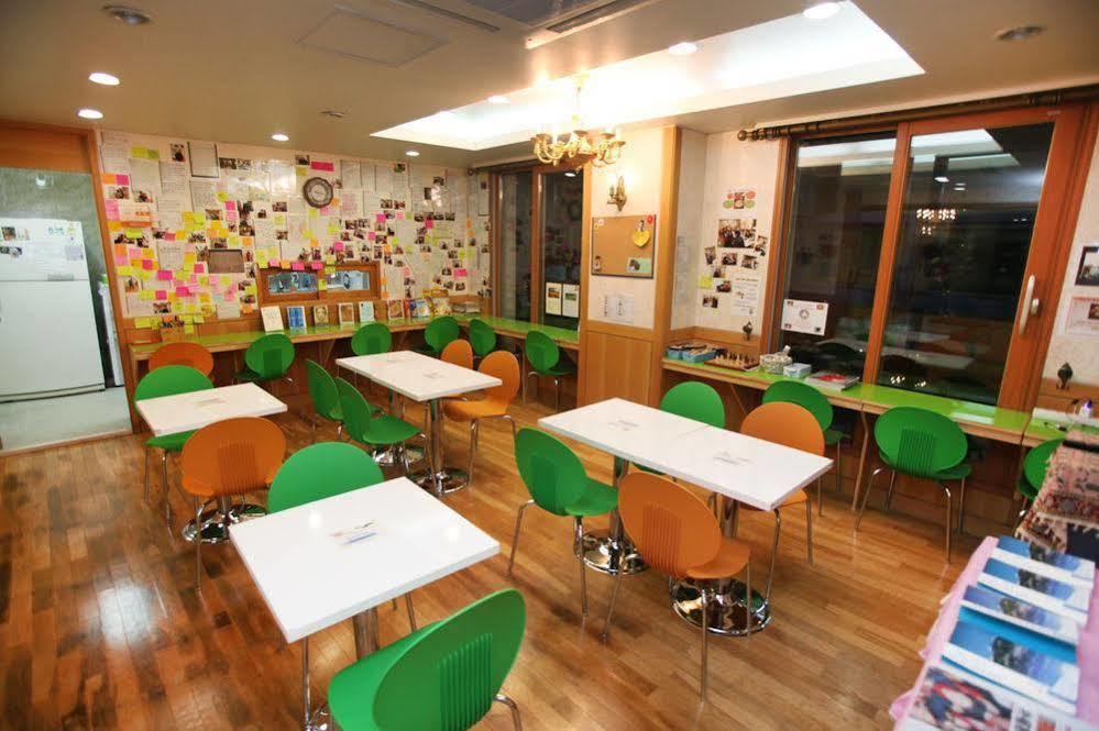 Hostel Lyndon Jeju Exterior foto